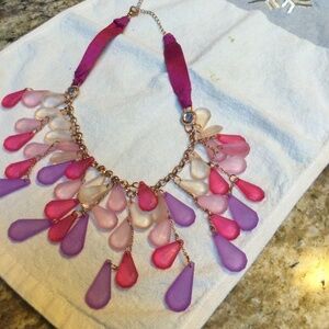 Necklace Brand new muli-purple color